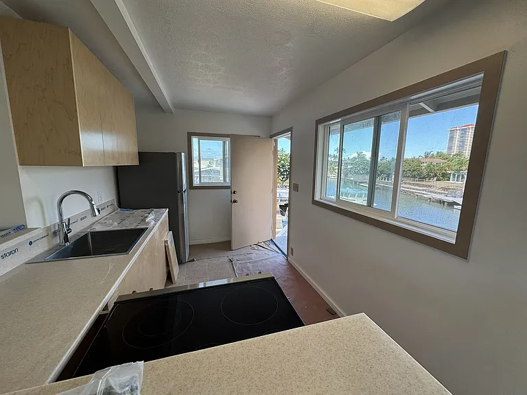 6270 Upolo Pl — Photo 3