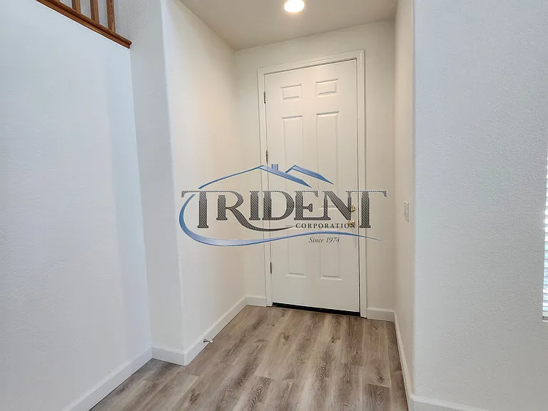 1218 Galston Dr — Photo 3