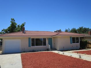 1145 W Clinton Ave, Fresno, CA 93705
