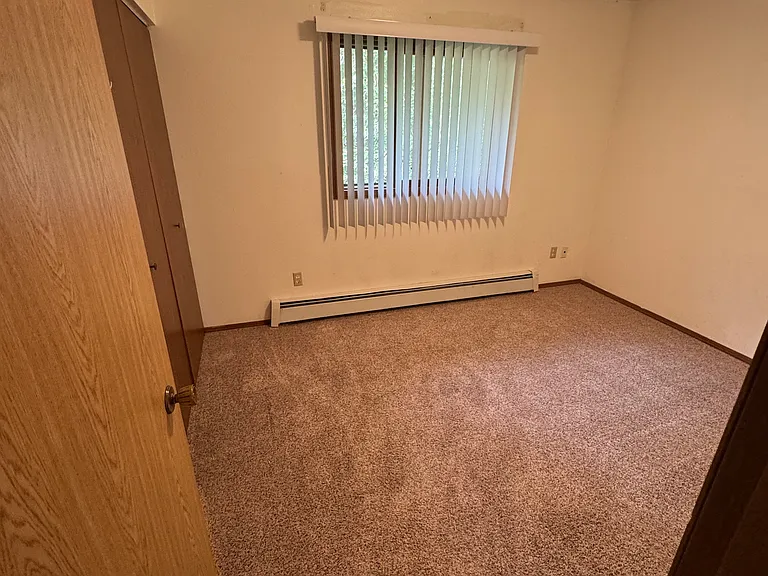 W Tweed Ct — Photo 5