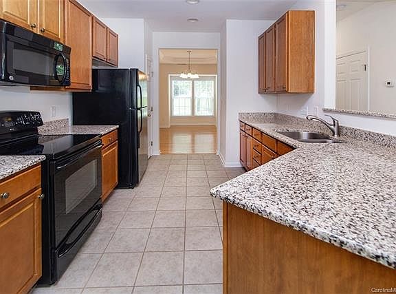 4th image of 149 Beverly Chase Ln #19