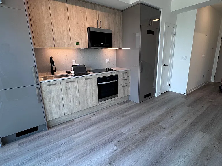 280 Dundas St W #2012 — Photo 19