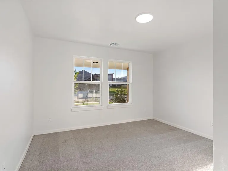 5008 Misty Wood Ln — Photo 24