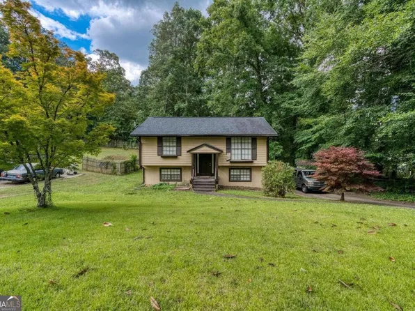 3333 Heatherwood Ln SW, Marietta, GA 30008