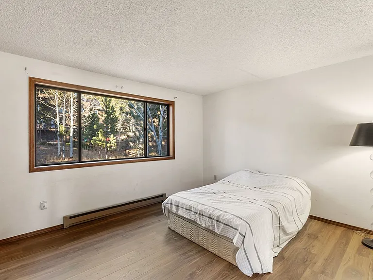 590 Greenway Ct #A — Photo 34
