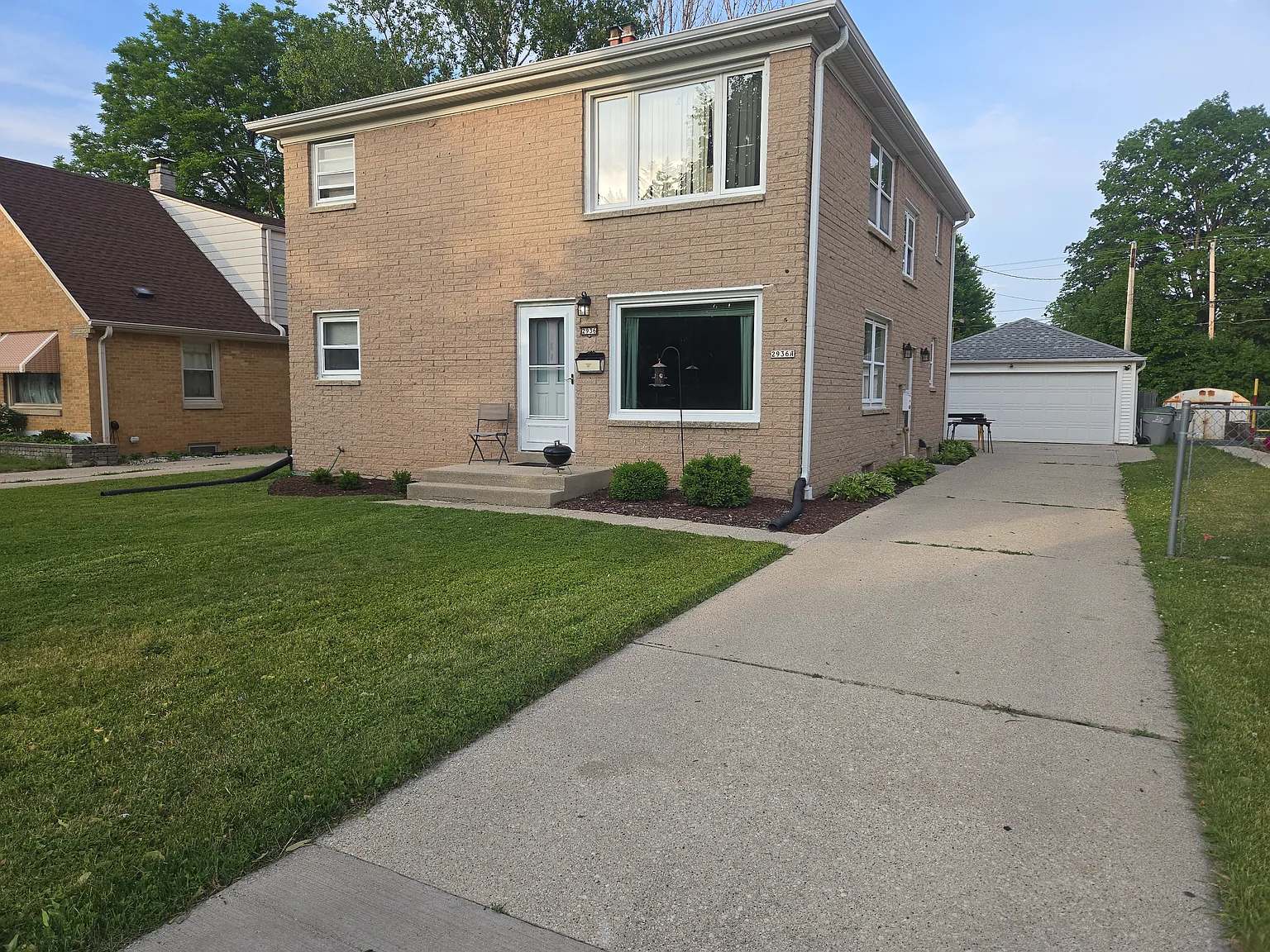 2 bed, 1089 sqft, $1,450 — Photo 1