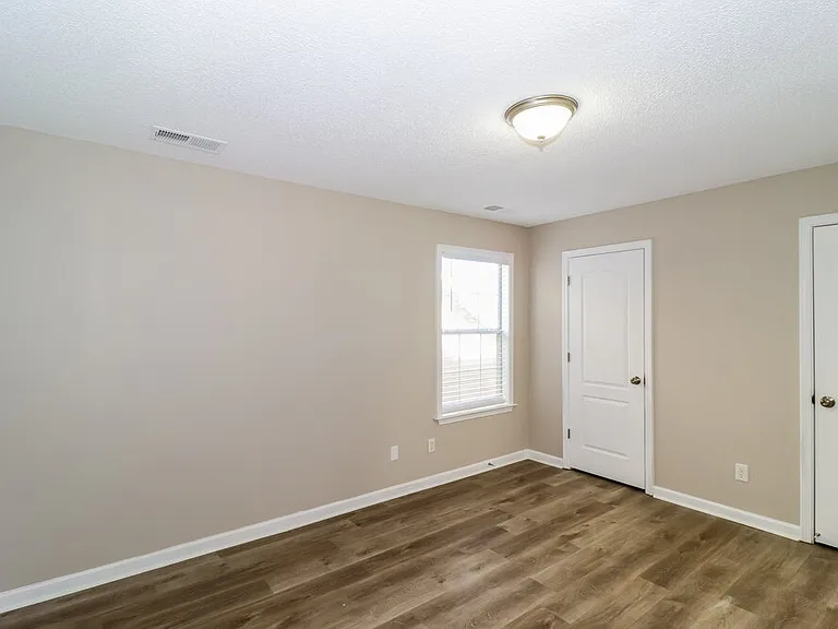 9146 Cinderhill Cv E — Photo 14