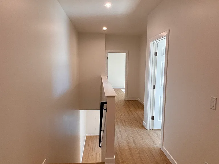 2071 18th Ave — Photo 17