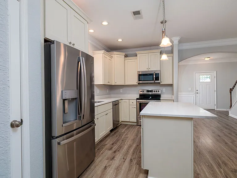 1311 Sunset Dr — Photo 14