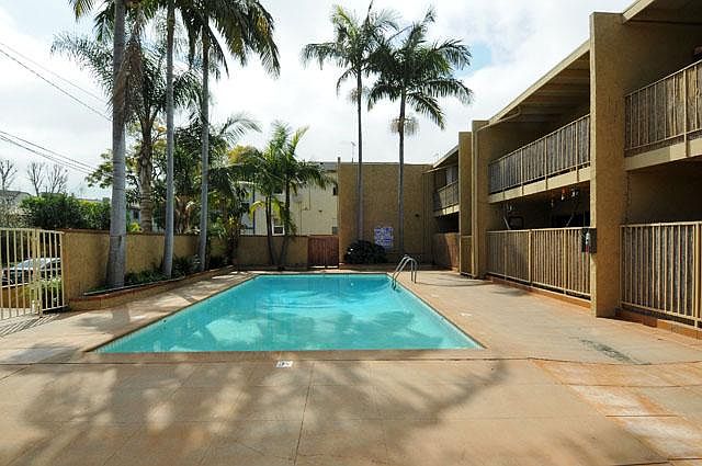 2nd image of 535 Tremont Ave APT 6
