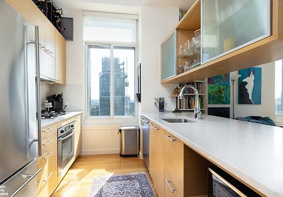 2nd image of 85 Adams St APT 13D