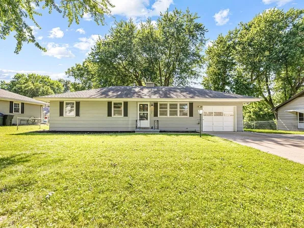 5522 Ripley St, Saint Joseph, MO 64506