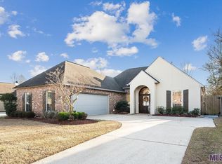 17370 Lake Azalea Dr, Baton Rouge, LA 70817