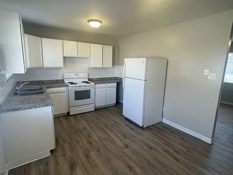 1113 W Arroyo Ave — Photo 25