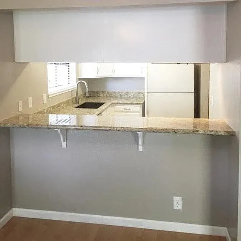 2 bed, 2.0 bath, 1053 sqft, $1,996 — Photo 4