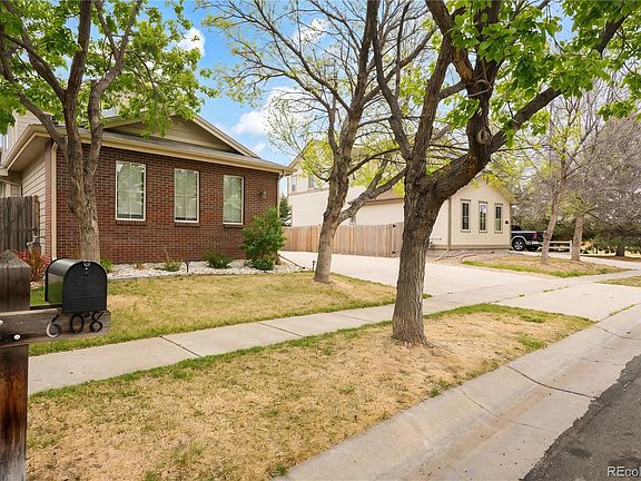 3rd image of 608 Hayloft Way