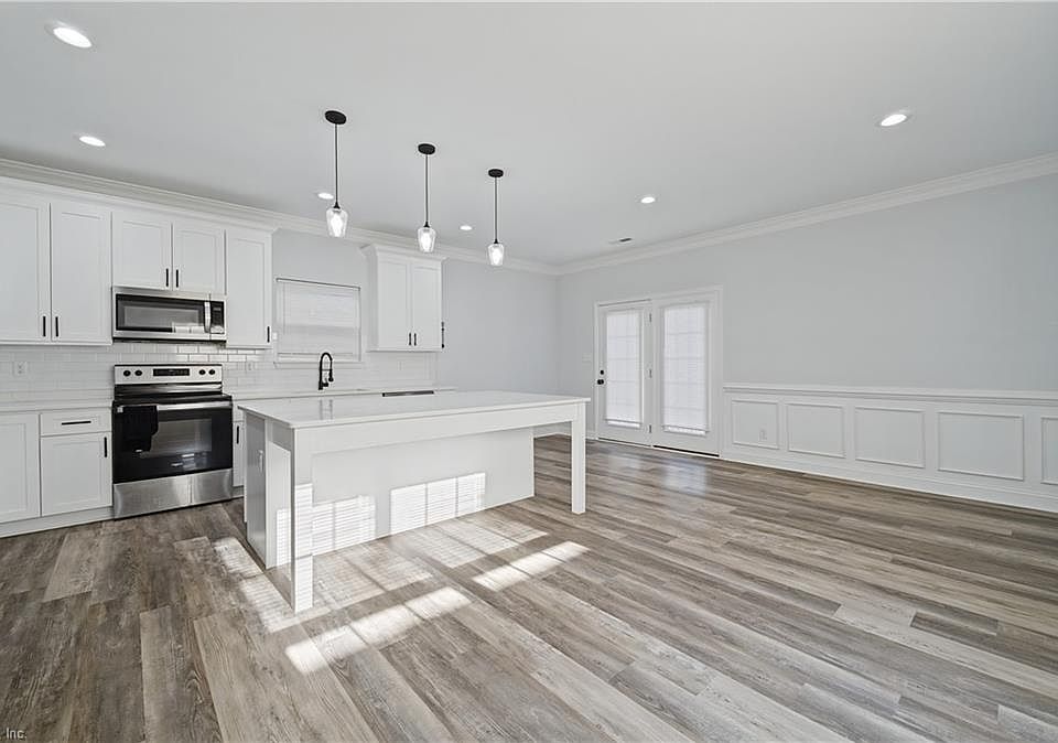 1st image of 1304 West Ave