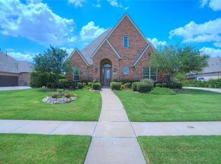 704 Ridge Point Pkwy, Keller, TX 76248