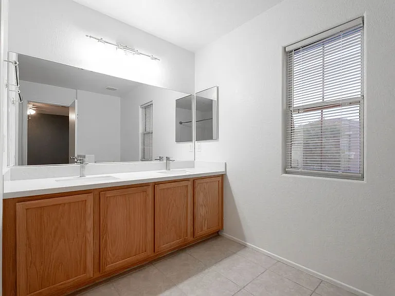 10380 Commanche Moon Ave — Photo 20