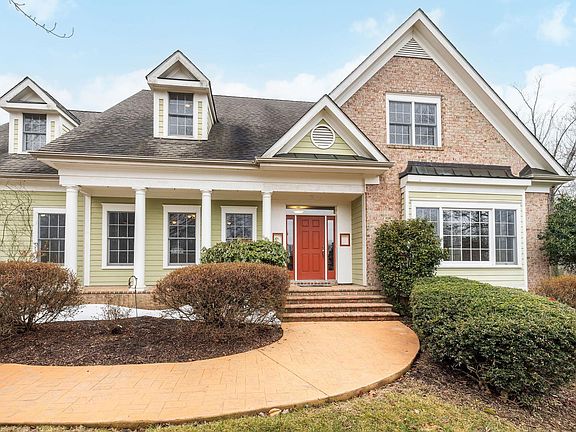 3rd image of 1330 Elderberry Pl