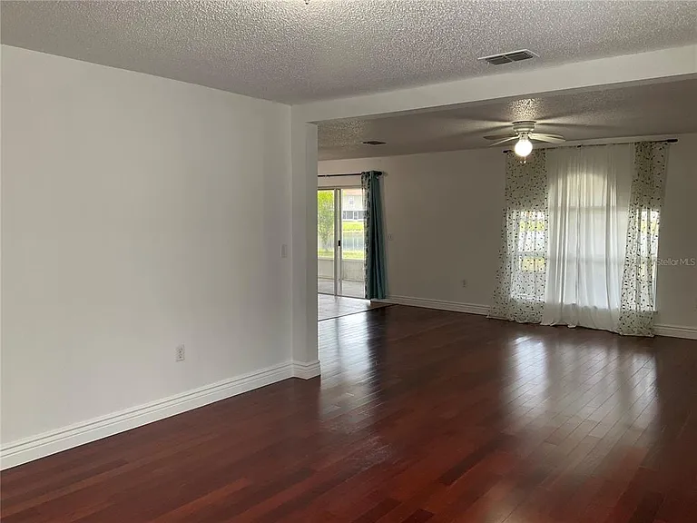 10318 Laxton St — Photo 23