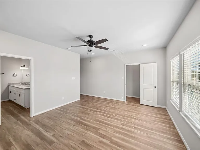 800 N Thompson St — Photo 24