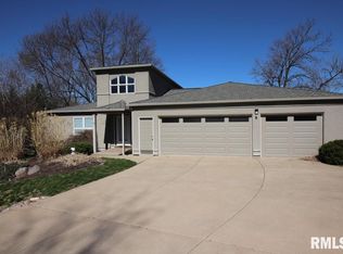 116 Star Rim Dr, East Peoria, IL 61611