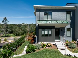 41 Cliff Rd #A, Gloucester, MA 01930