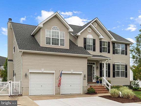 3rd image of 515 Caspian Dr