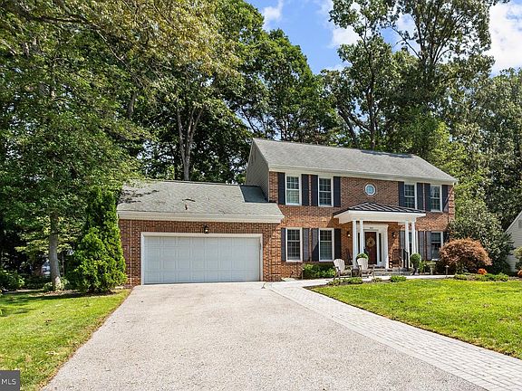 2nd image of 504 Silverbark Ct