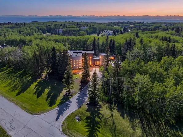 43 NE Westbluff Pl, Rocky View County, AB T3Z 3N9