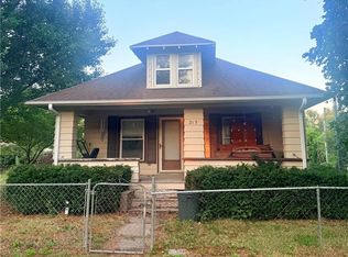 215 Lee St, Fortescue, MO 64437