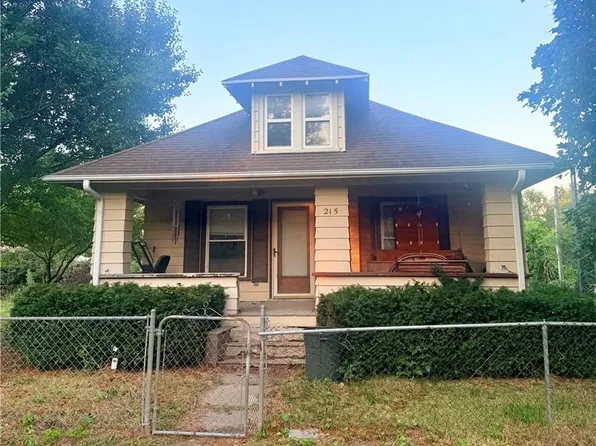 215 Lee St, Fortescue, MO 64437