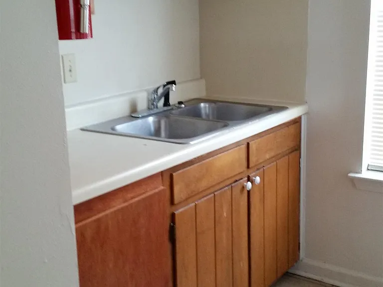 112 Oak Ridge Ave #B — Photo 7