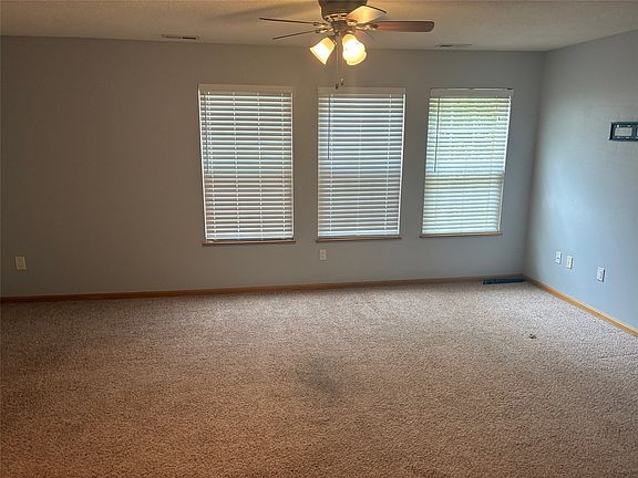 4th image of 3116 SW Arlan Ln