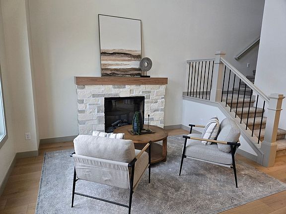 5th image of 8613 W Shoreline Pl