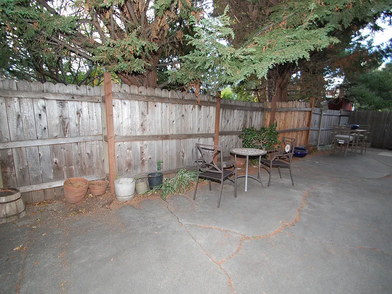 2910 Fulton St — Photo 4