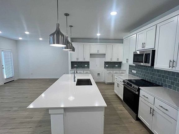 7th image of this home