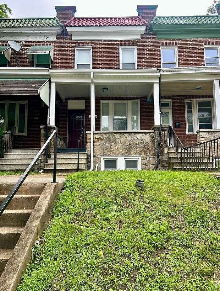 2 bed, 1.5 bath, $1,675 — Photo 2