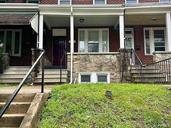 2nd image of 2599 Denison St