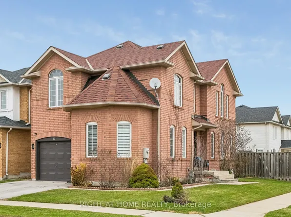 23 Coates Dr, Milton, ON L9T 5R4
