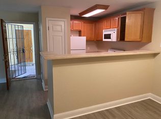 2909 E Huntington Blvd #104, Fresno, CA 93721