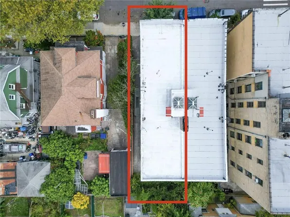 2176 East 13th Street image 24 of 29