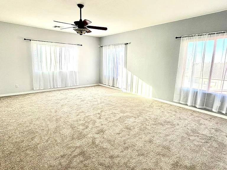 7320 S 15th Dr — Photo 22