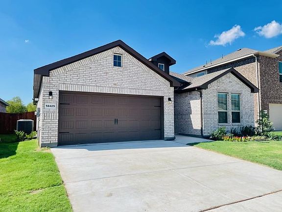 3rd image of 14425 Antlia Dr
