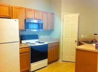 26795 Kirkway Cir, Woodhaven, MI 48183