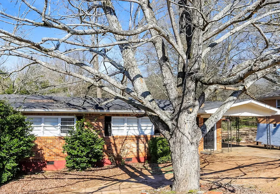 4682 Glenwood Rd