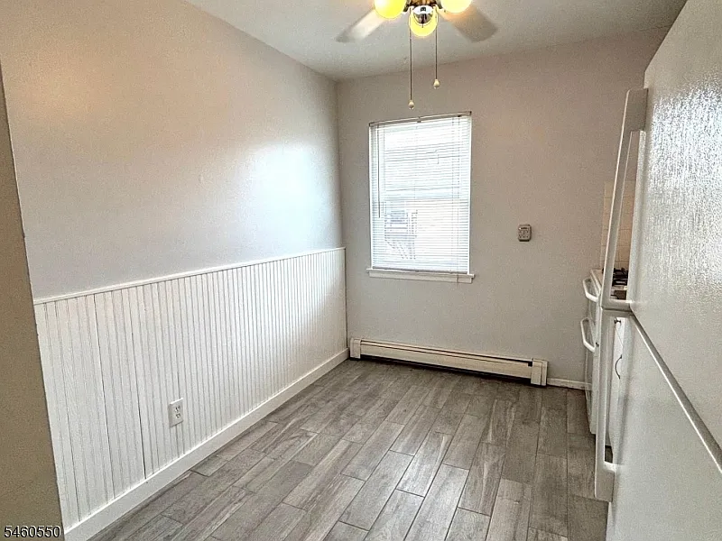 2 bed, 1.0 bath, 725 sqft, $2,300 — Photo 4
