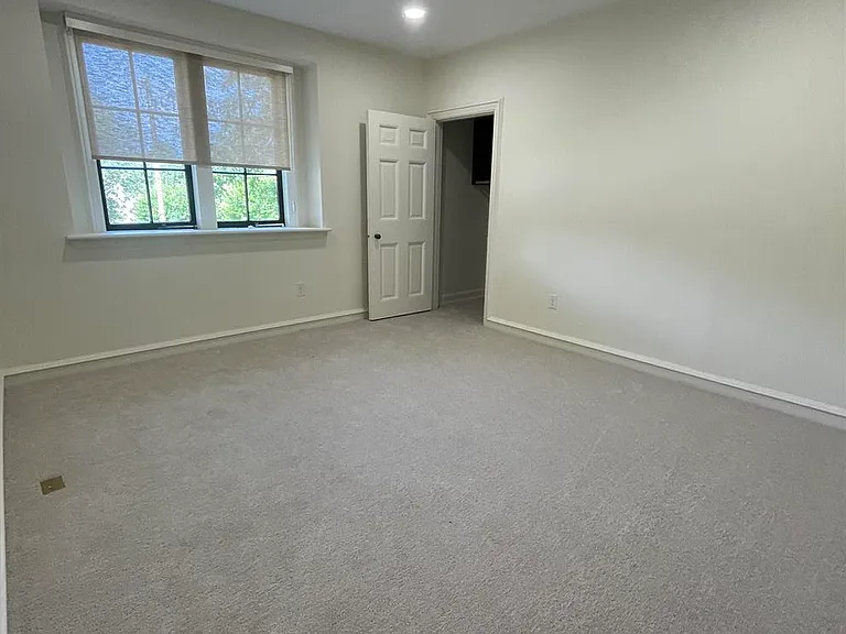 1005 Madison Ave — Photo 18