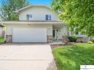 4929 Red Rock Ave, Omaha, NE 68157